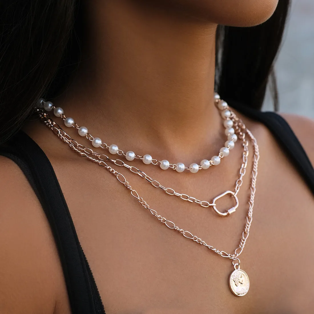 CHUNKY COIN PENDANT PEARL STUDDED CHAIN LINK ROSE GOLD-TONED LAYERED NECKLACE