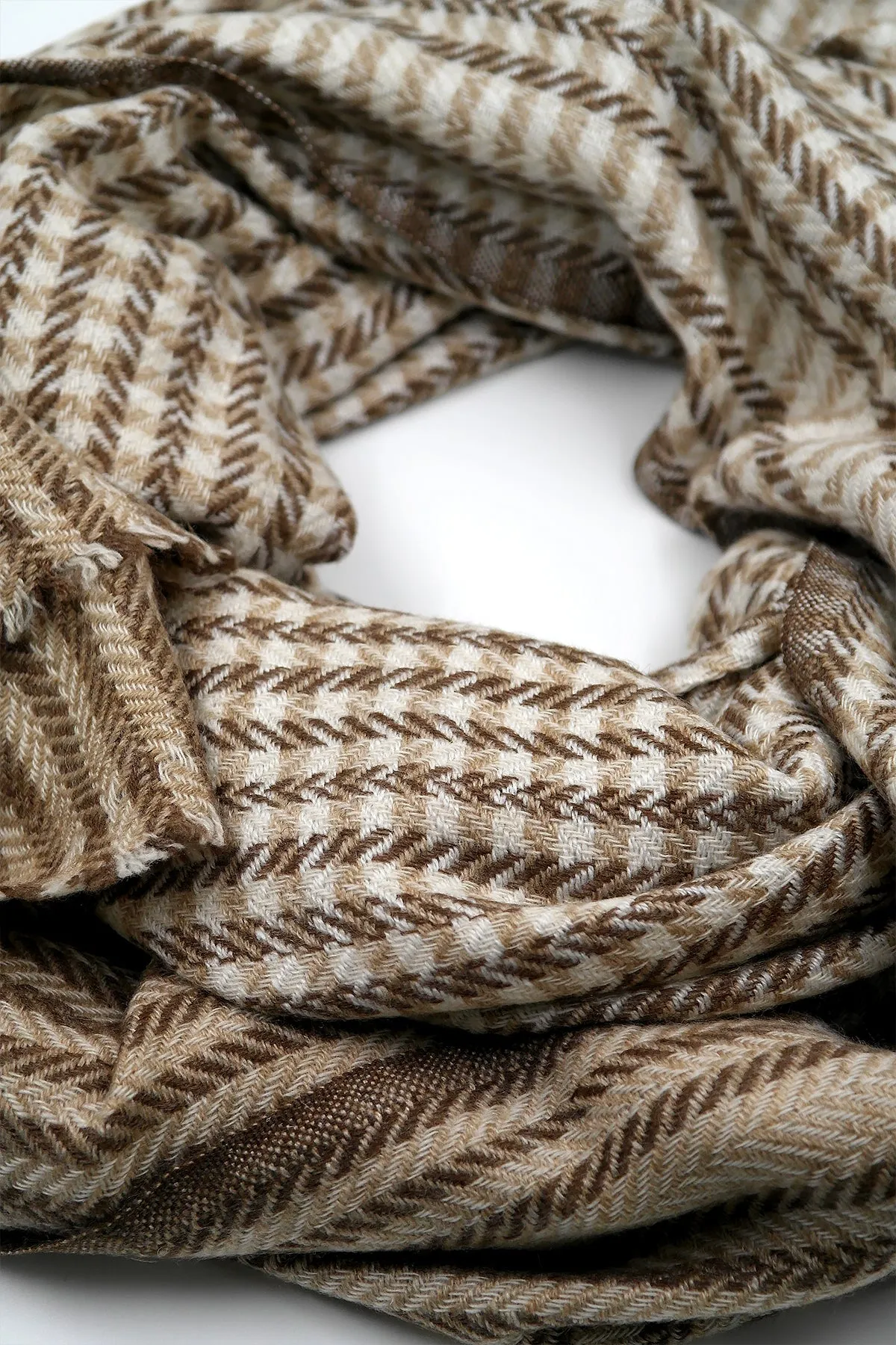 Elegant Tartan Pattern Pashmina Shawls
