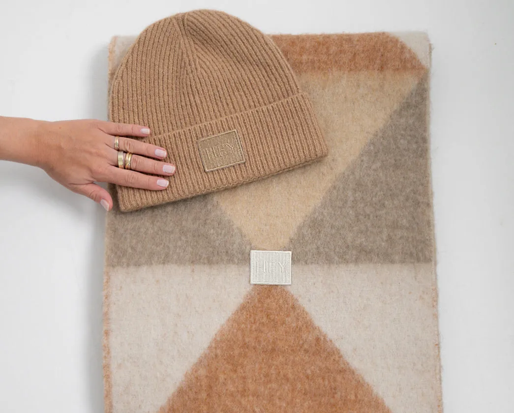 Hey Beanie & Cozy Scarf - Sand / Crema