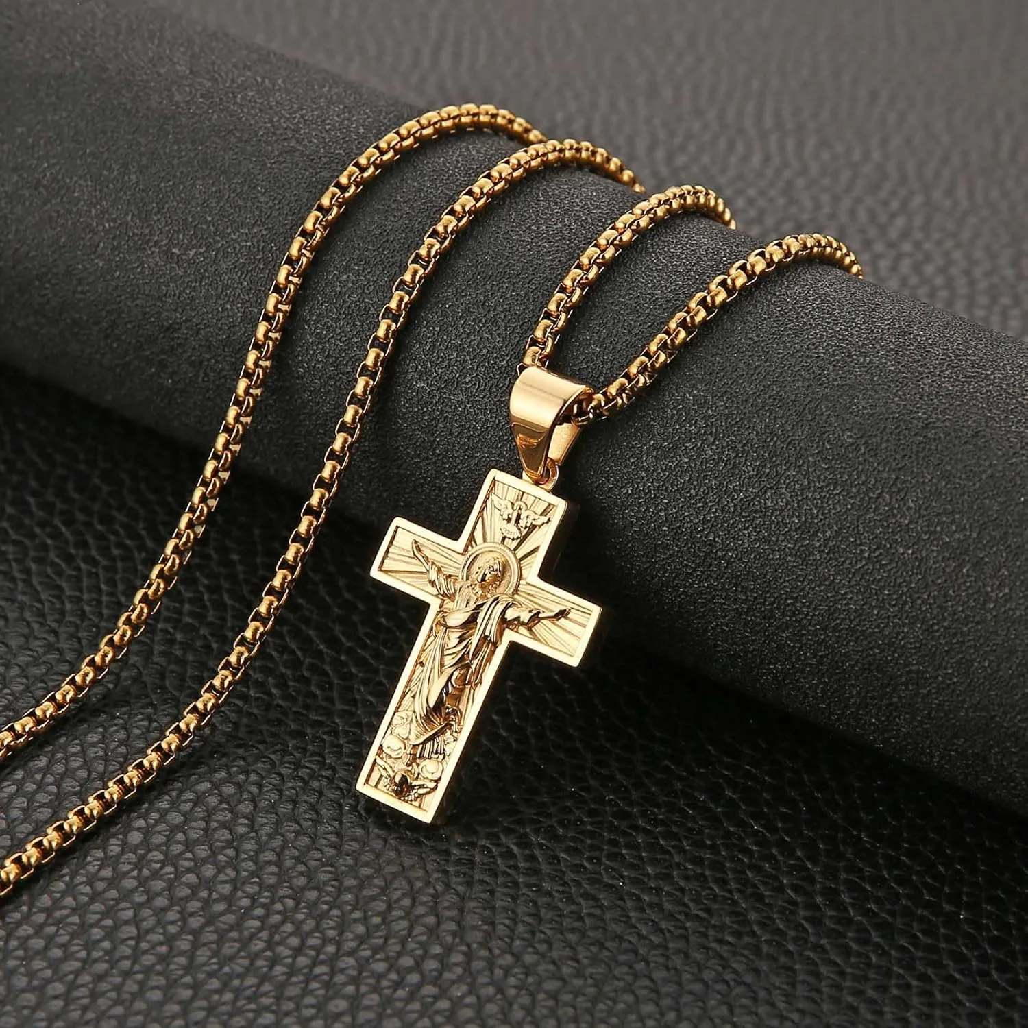 HZMAN Jesus Cross Necklace for Men Women Stainless Steel Retro Cross Pendant Christian Faith Jewelry Gift