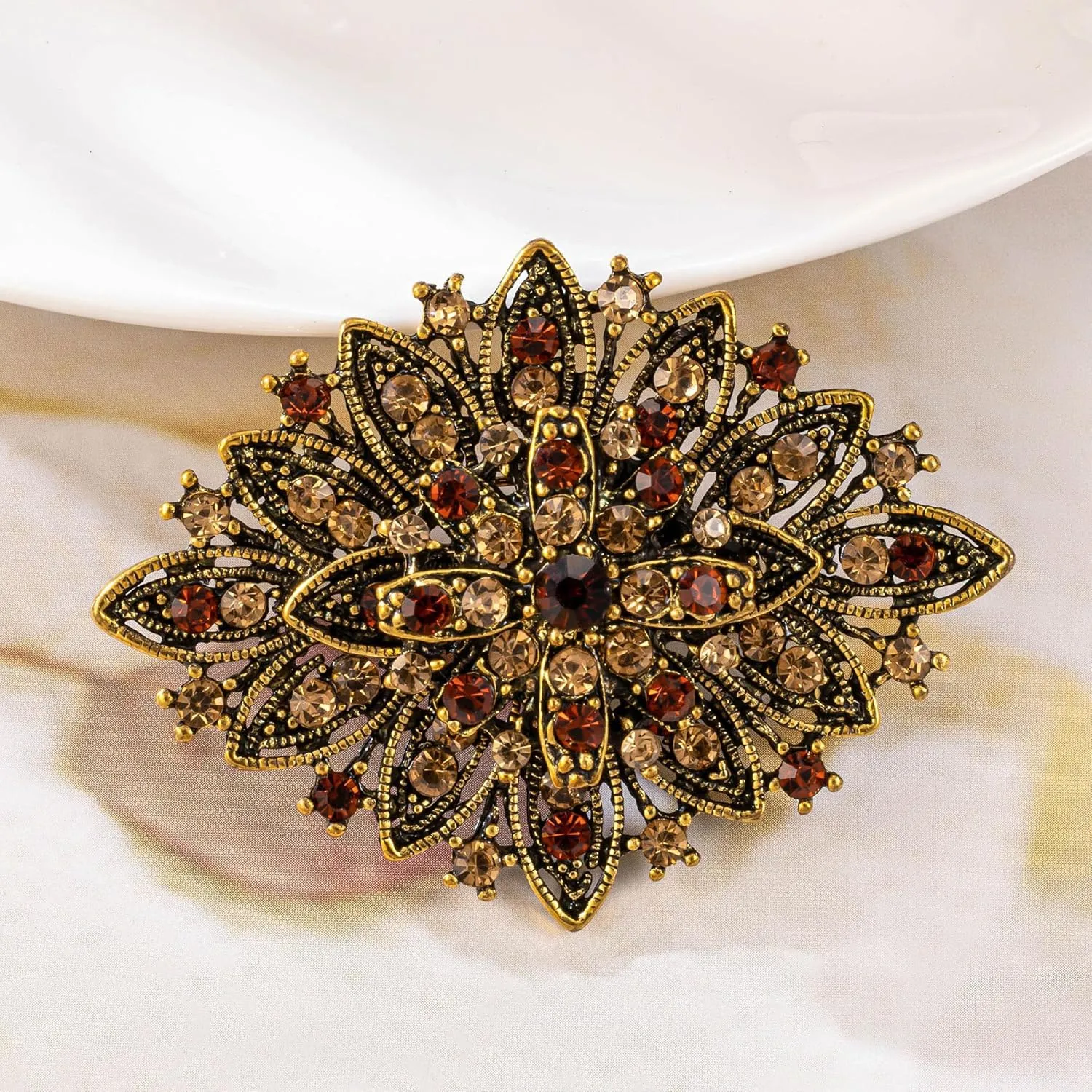 Vintage Art Deco Crystal Rhinestone Brooch Pin for Women